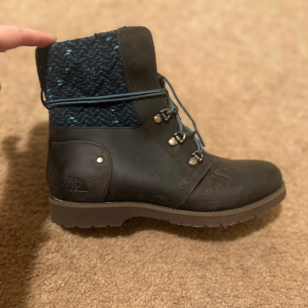 NNW Northface leather boots